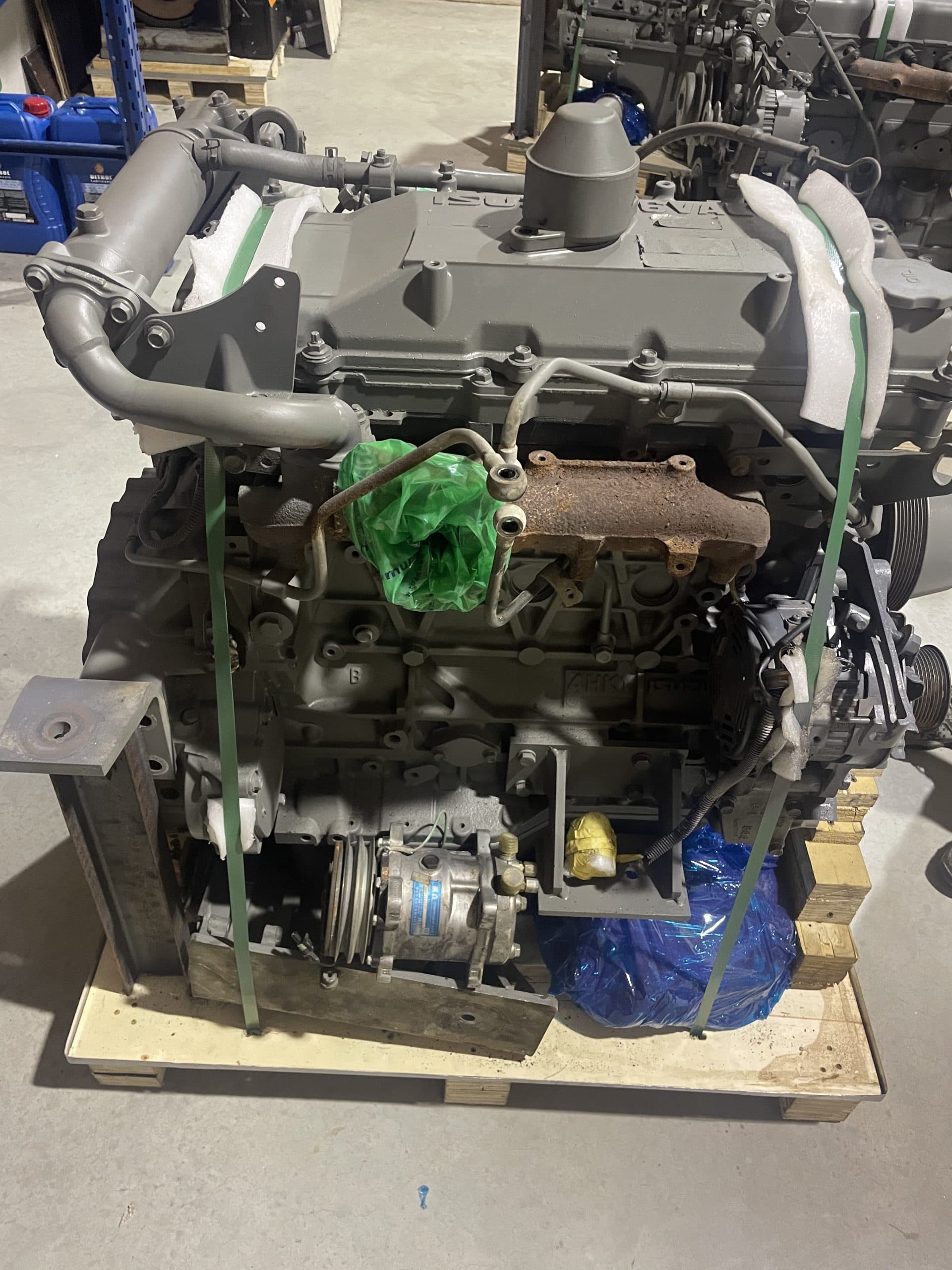 Isuzu 4HK1 engine for sale image 3