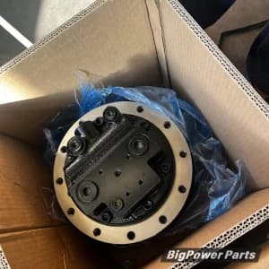 Case TR320 Final Drive