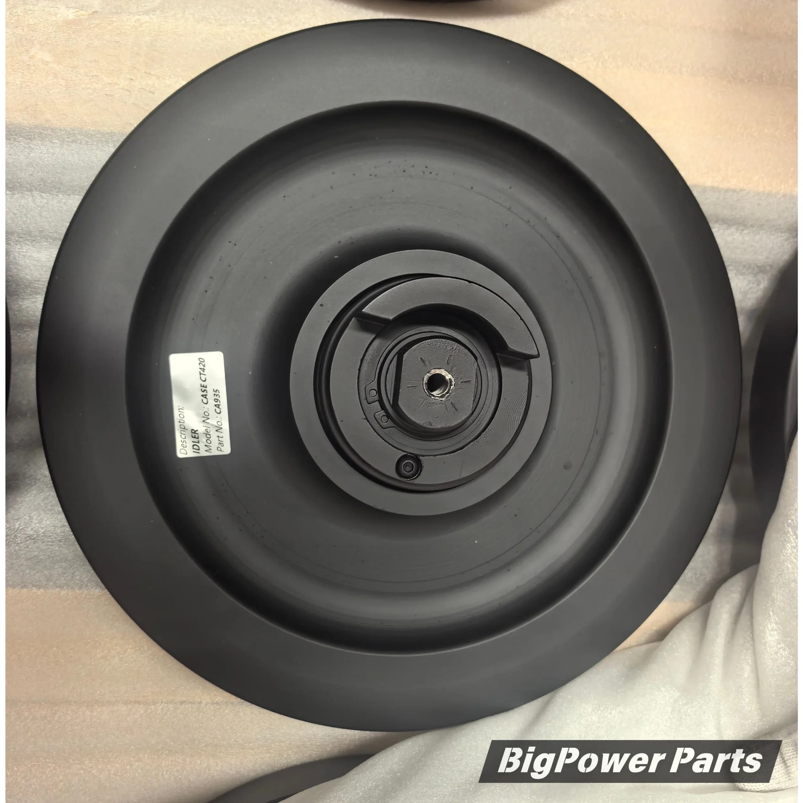 Front Idler Case 420CT 440CT TR320 445CT 450CT TR270 TR310 TR340 TV380 TV450 PN: 47378990 87480418 87535298