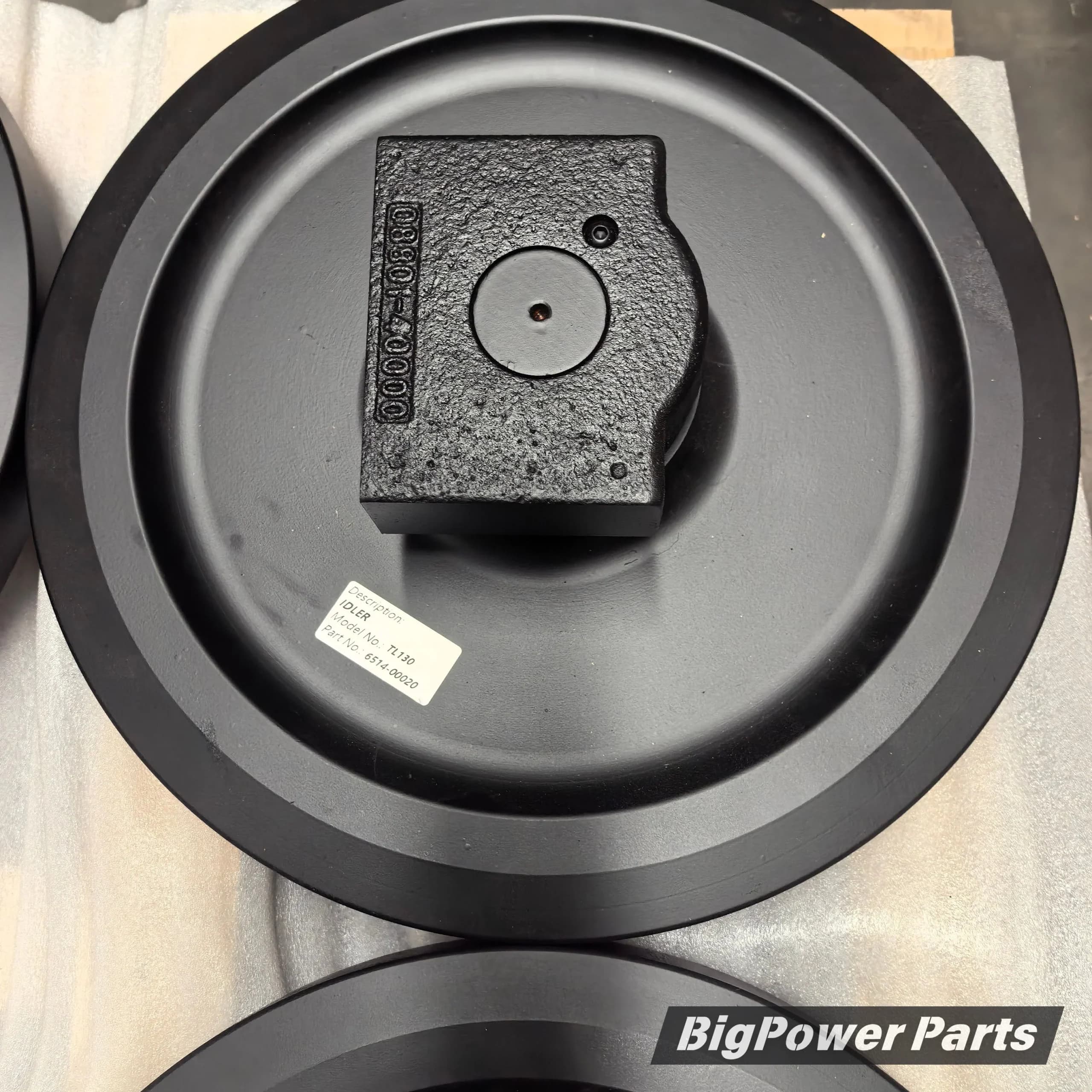 Front idler Takeuchi TL6R TL10V2 TL8R TL230 TL130 TL126 TL26 PN: 06514-00020 08801-40000