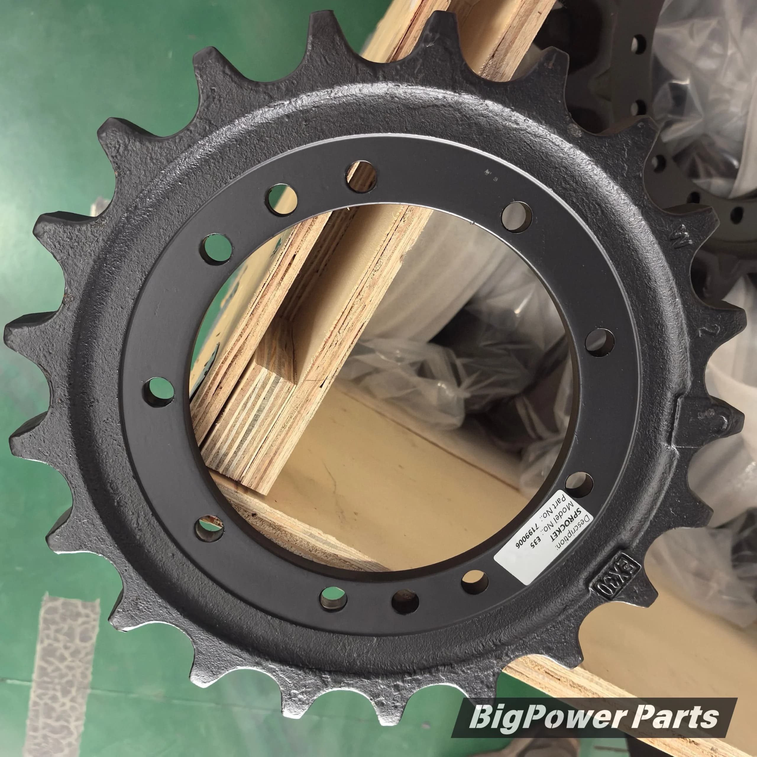 Sprocket Bobcat E35 E35i E30 E25 E26 E27 E27z E32 E32i E34 E35z E37 E38 PN: 7199006 21T (9+2)T