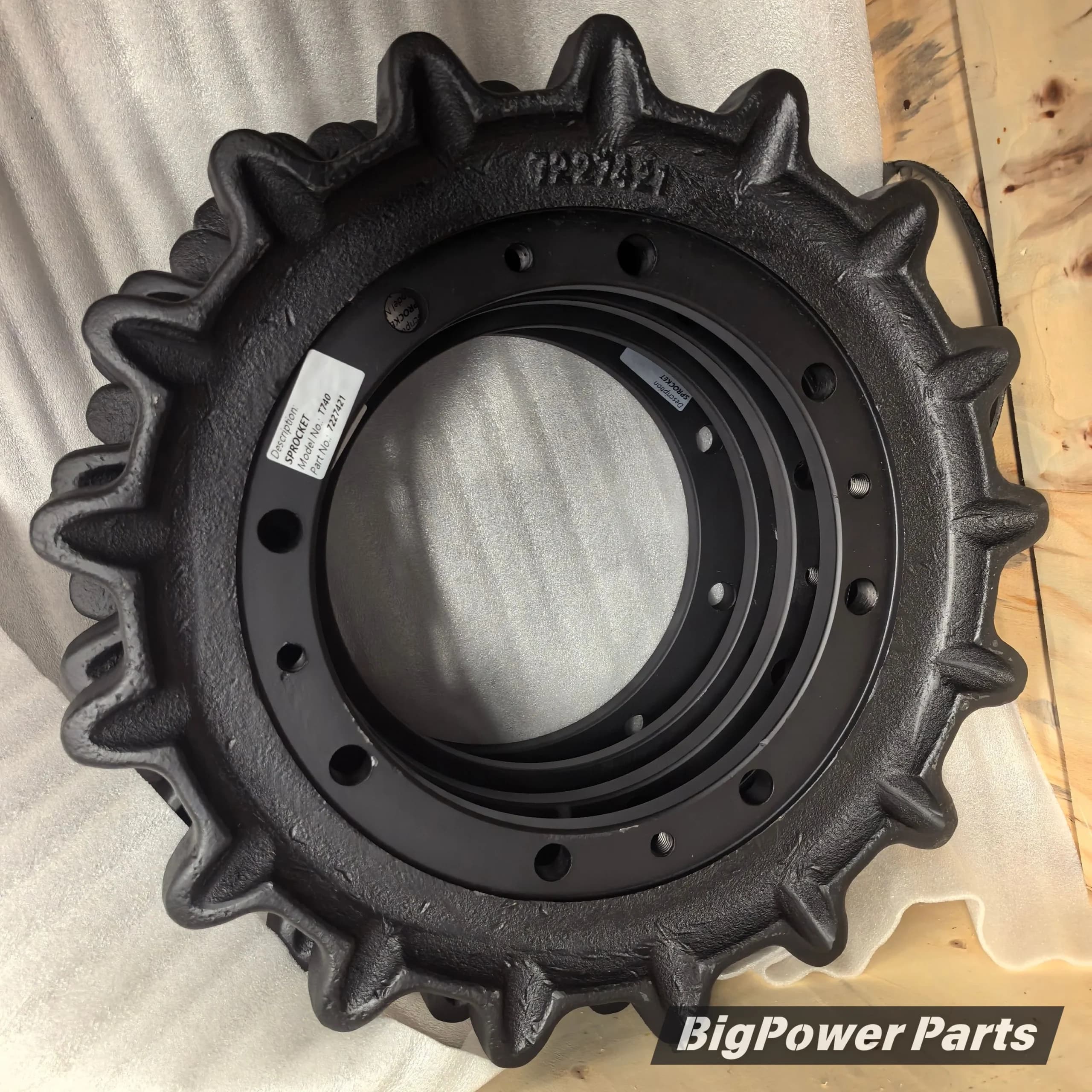 Sprocket Bobcat T770 T870 T740 PN: 7227421