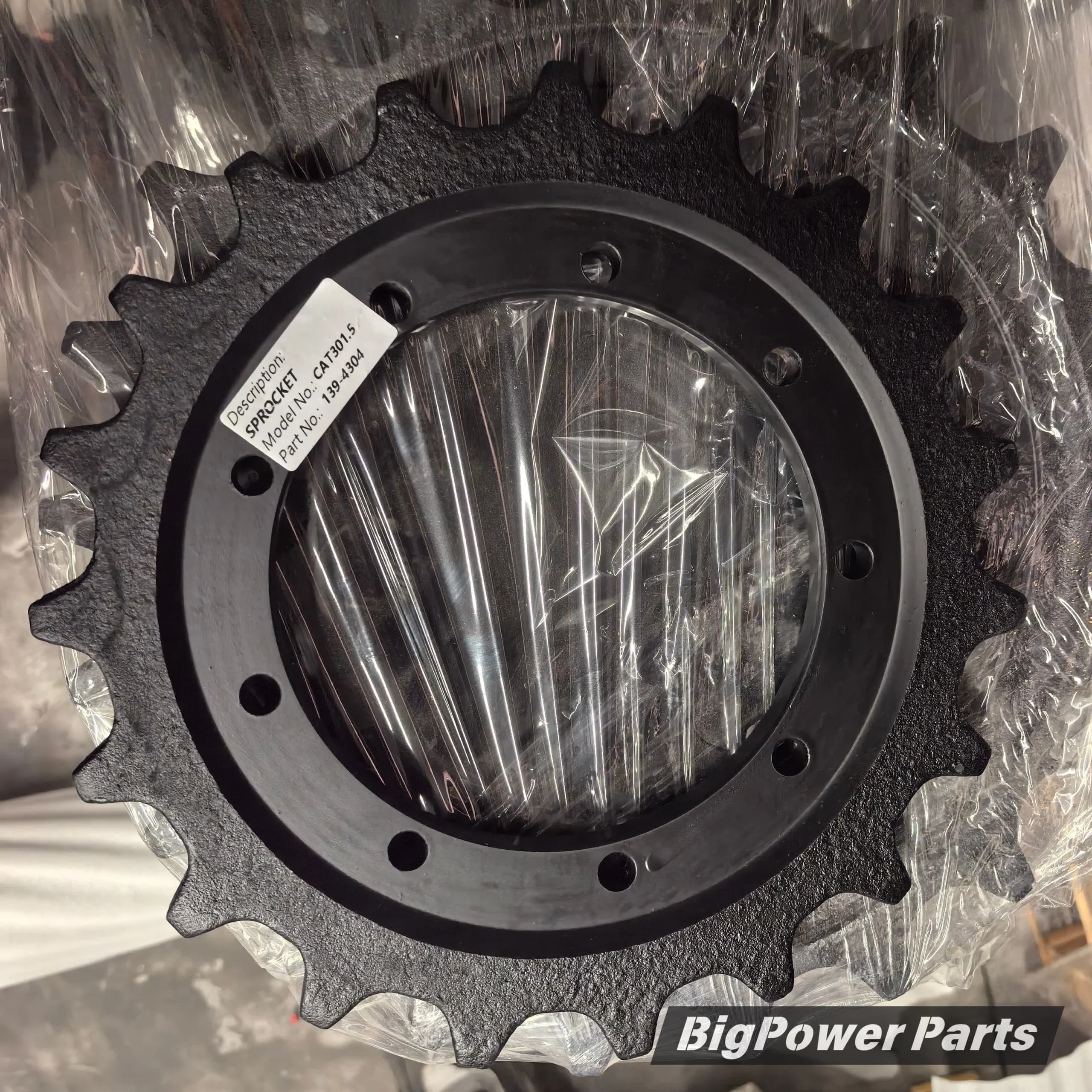 Sprocket Cat 301.5 301.6 301.8 301.6C 301.8C PN: 139-4304 19T 9H