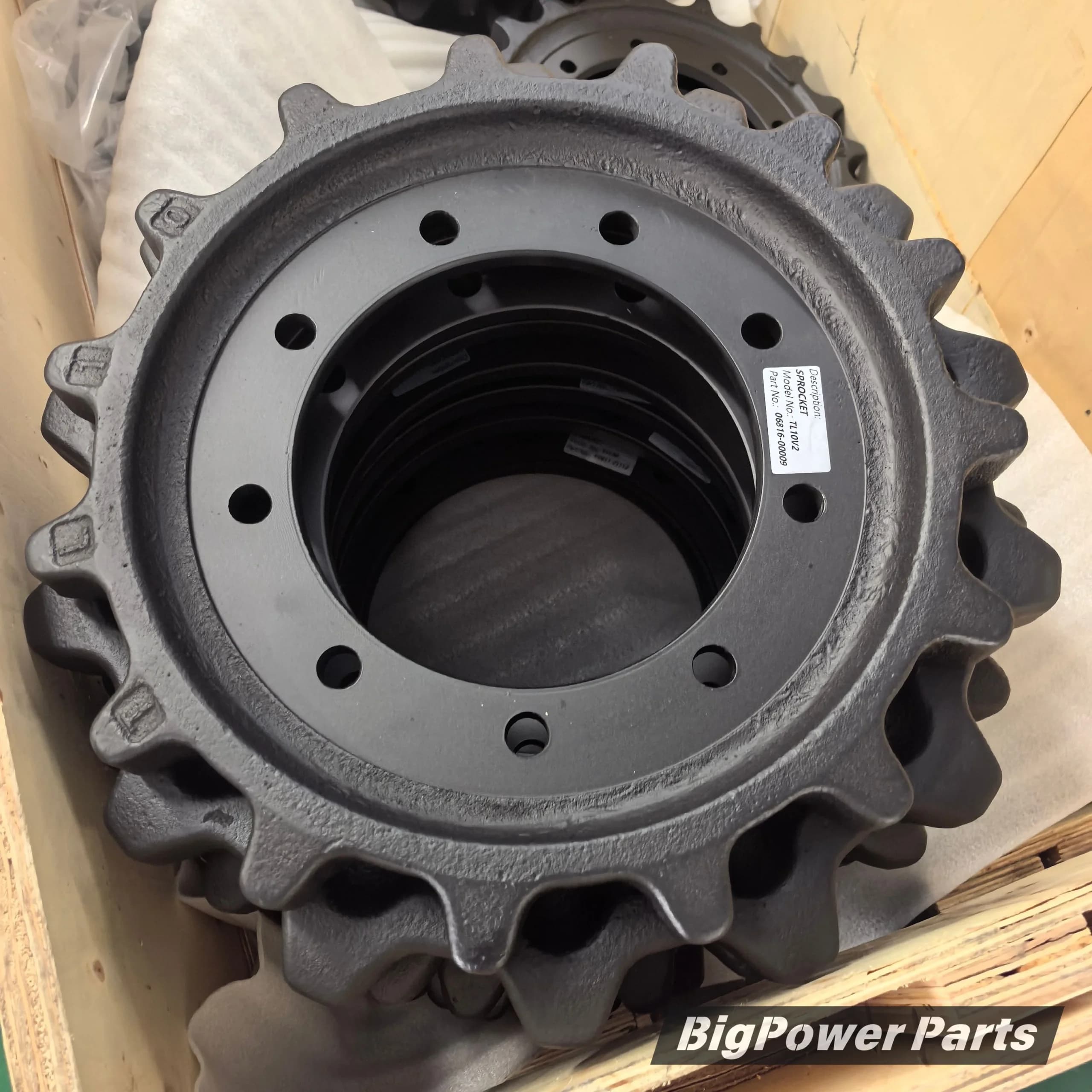 Sprocket Sprocket Takeuchi TL10 TL12 TL150 TL140 TL240 TL250 PN:08821-60010